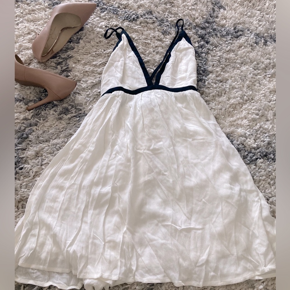 Lulus Short White Dress XS 🌹